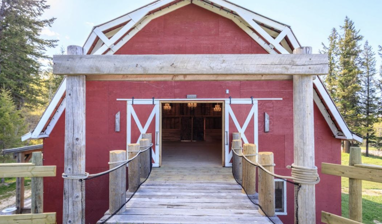 Yoga barn